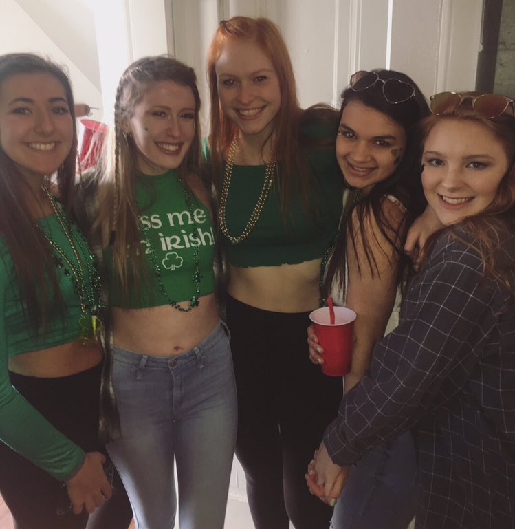 stephrocksyolo's tweet photo. happy birthday you beautiful amazing ginger you @beccaaa_26 !!!!! 🖤🖤 i love u and miss you so much i hope ur day was as wonderful as you hehe ❤️💋#gingersrock #gingertakeover #birthdayginger #0souls https://t.co/ziT24RPbsz