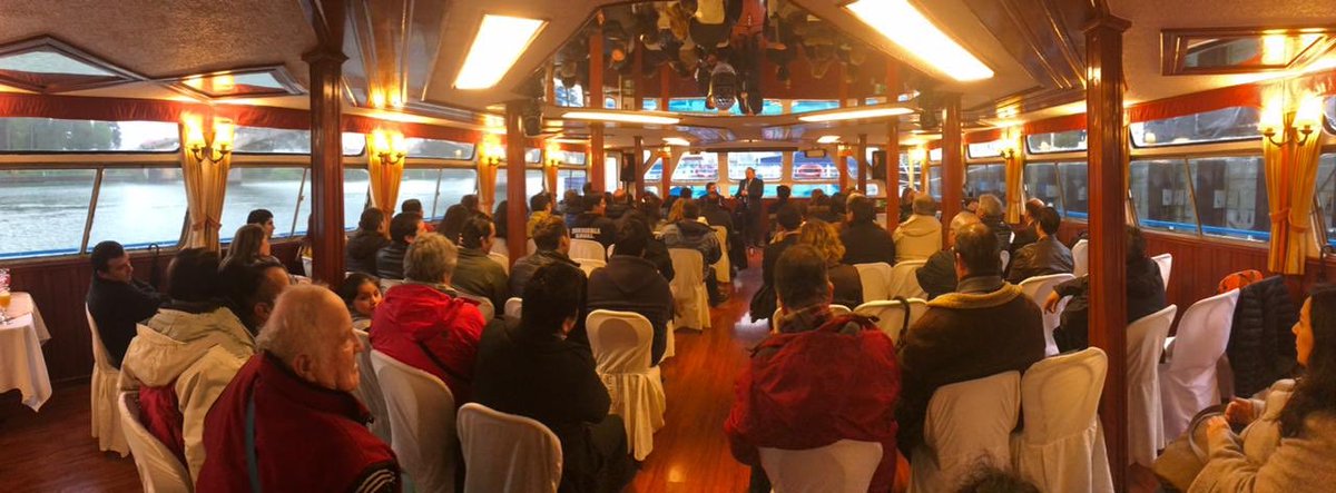 DiputadoBerger's tweet photo. Con una gran cantidad de público iniciamos nuestro tradicional café de camaradería, que lleva por nombre “Trabajo, trabajo y trabajo” para analizar las políticas de reactivación laboral en Chile. #ValdiviaCL #ElRanco #LosRíos https://t.co/n9WTOlgRkw