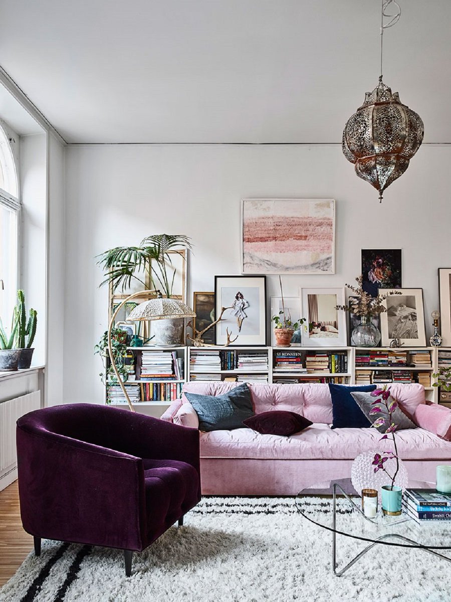 A captivating color contrast is a perfect way to direct attention to a certain area of the room, as the varying shades of violet in this space do. goo.gl/A9PoCn