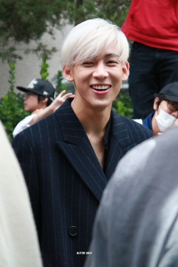 Inter_Bro's tweet photo. Preview 280918 
Music Bank
ความสดใสของเช้านนี้ น้องแบมมน่ารักมากก
#GOT7 #갓세븐 
 #BamBam #뱀뱀 
#Lullaby1stWin https://t.co/0e9Yi7kfYE
