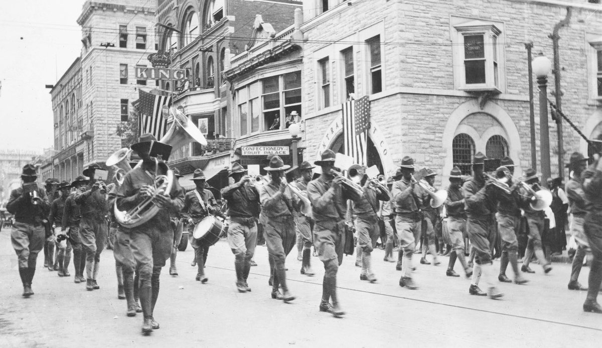 TexanCultures's tweet photo. Here's our #photooftheday! This photograph from our #SAphoto exhibit shows a military parade on West Commerce Street that took place 100 years ago!
RETWEET to win free admission tickets to come and see the exhibit!
#myITC #photoexhibit #SAhistory #SA300 https://t.co/n2ihA2cCnK