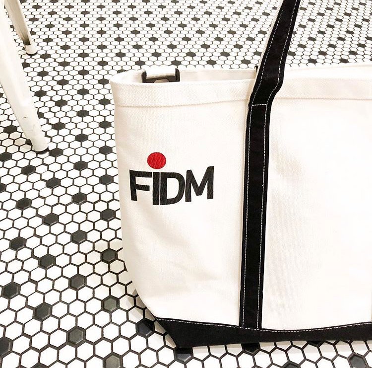 FIDM's tweet photo. #Q2: What three things do you always have with you in class? #FIDMFirstWeek https://t.co/mQSewT5LNC