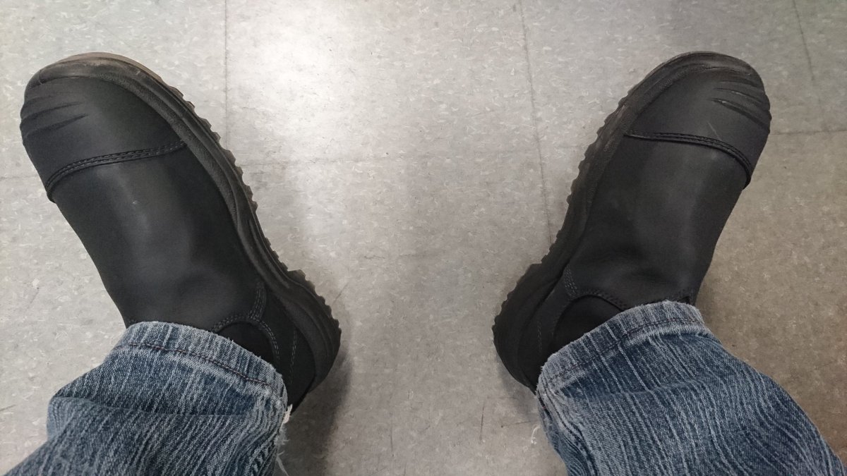 613Chuck's tweet image. New @blundstoneca boots! It's a good look and really comfy for a work boot. Definitely a great purchase!