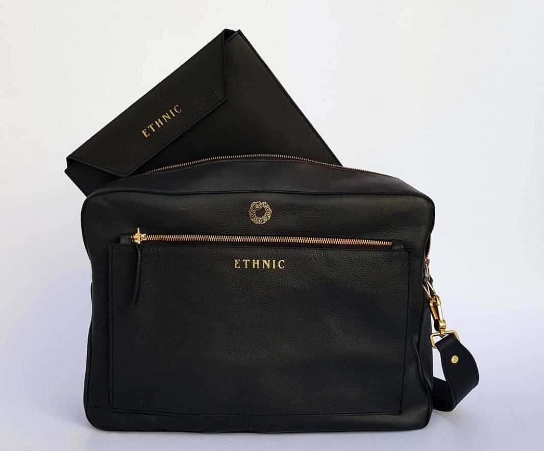 Eduard00rozco's tweet photo. #DiseñoMexicano
Bolsos, Maletines y Backpacks para dama y caballero, detalles de impresión y 100% piel
Info y ventas vía DM 📥 
Envíos a toda la república 🇲🇽
#EthnicMx https://t.co/ACL6KanBal