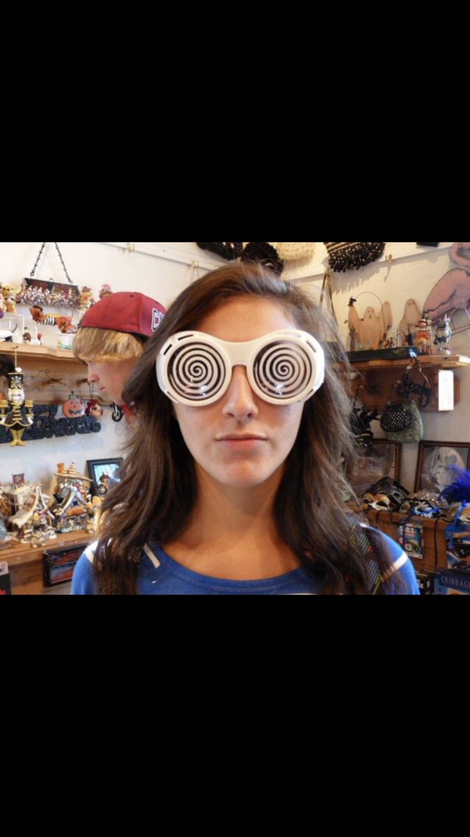 LarsonPayton's tweet photo. Rezz or 2011 @gabbyalcala12 https://t.co/heYyB1NkUZ