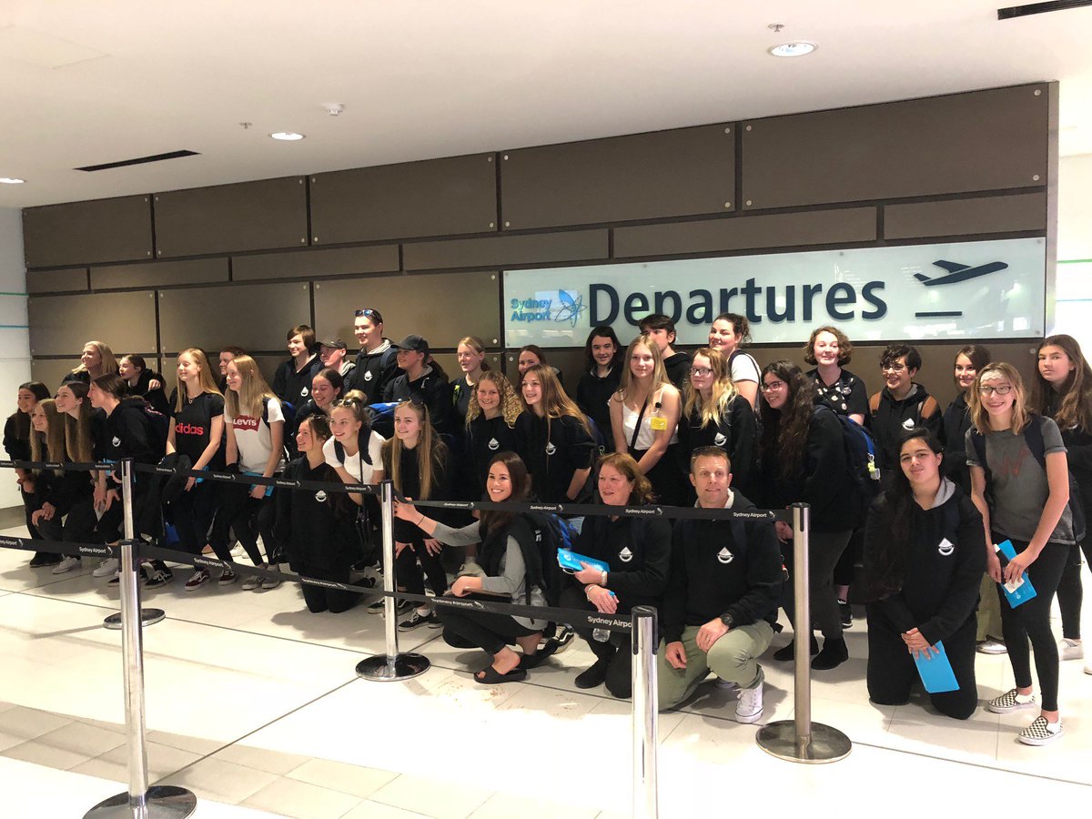 Our intrepid Italian students off to Italia! Arrivederci!!