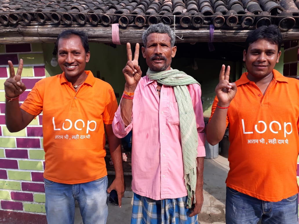 Loop4farmers's tweet photo. #Petrol &amp; #Diesel price hikes are not worrying farmers of Bihar since @Loop4farmers a shared transport service from #farm2market is just a phone call away. Farmers can request pickup of fresh produce, have it dropped off at nearby markets &amp; receive same-day #mobile #payments https://t.co/LVTH0fxSqr