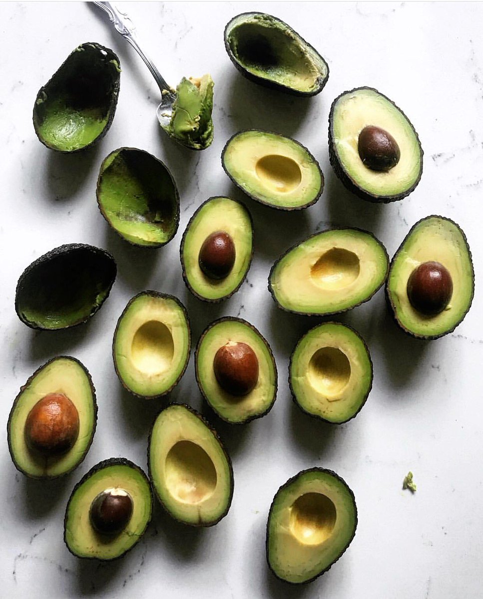 jacquelinamarie's tweet photo. Is this not the most beautiful most mouthwatering photo you’ve ever seen? 🥑😋😍 #avocadoappreciation #loooveit https://t.co/yrZcKnGkhY