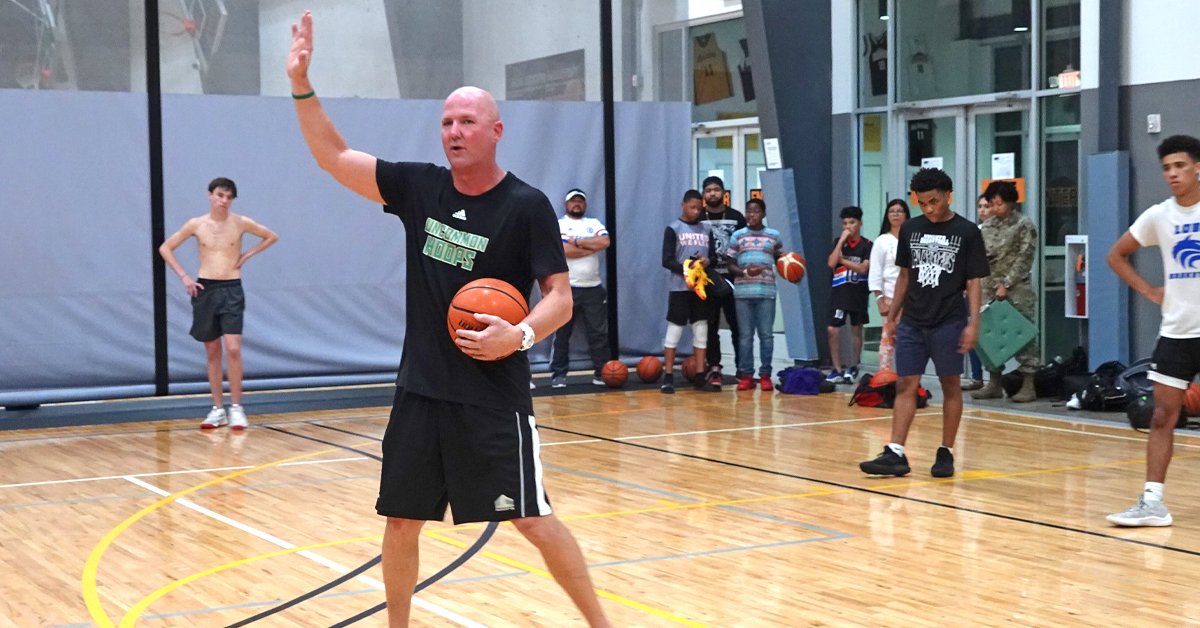 TBScouts's tweet photo. Coach V concluded another one of his great College Prep Academies this evening at the Sportsplex. It was nice being in the gym with so many driven people. Special shout out to all the parents that were in the gym too showing their support! @SA_GetRecruited @Coach_Steadman https://t.co/mPaSg0QUeV