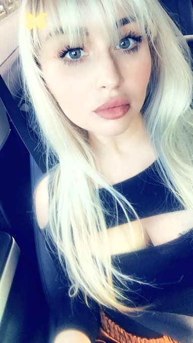 A little change 🙈 https://t.co/b9SDClAhiY<a href="/tag/flirt4free"class="tags"><span>#flirt4free</span></a><a href="/tag/brittanytaylor"class="tags"><span>#brittanytaylor</span></a><a href="/tag/missblondebratt"class="tags"><span>#missblondebratt</span></a>