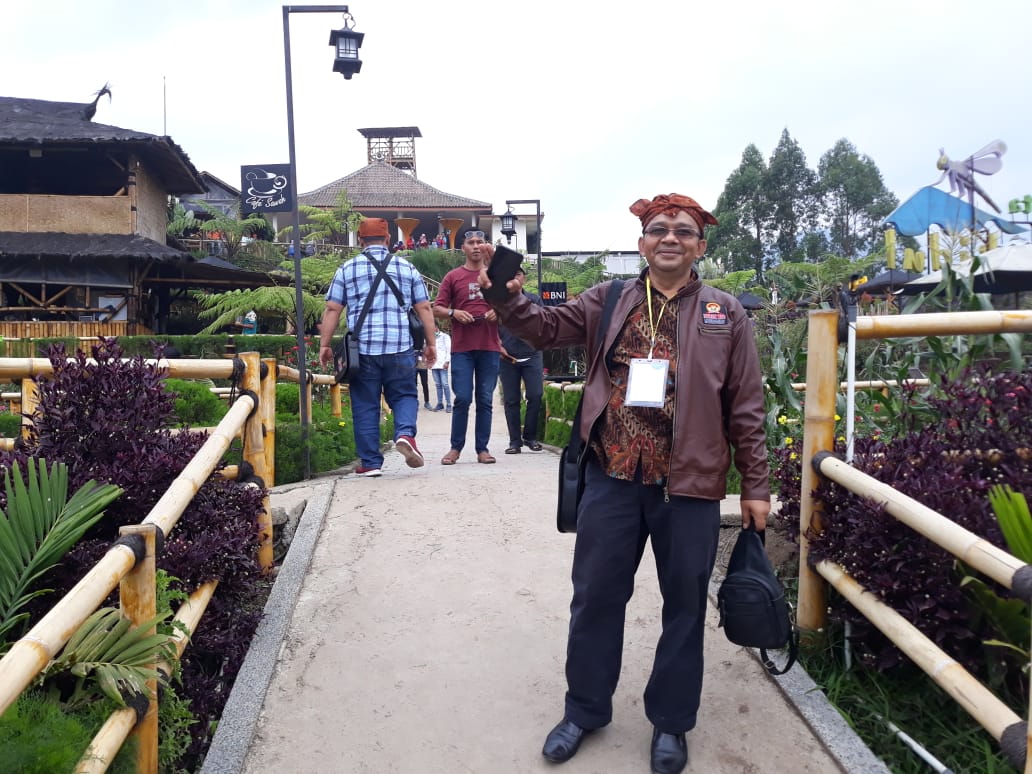 SMajosati's tweet photo. FORUM BPD KAMPAR, Study banding ke Desa Pujon kidul, malang jawa timur.

@jokowi 
@taufikmadjid71 
@EkoSandjojo https://t.co/VQx3c3yMNZ