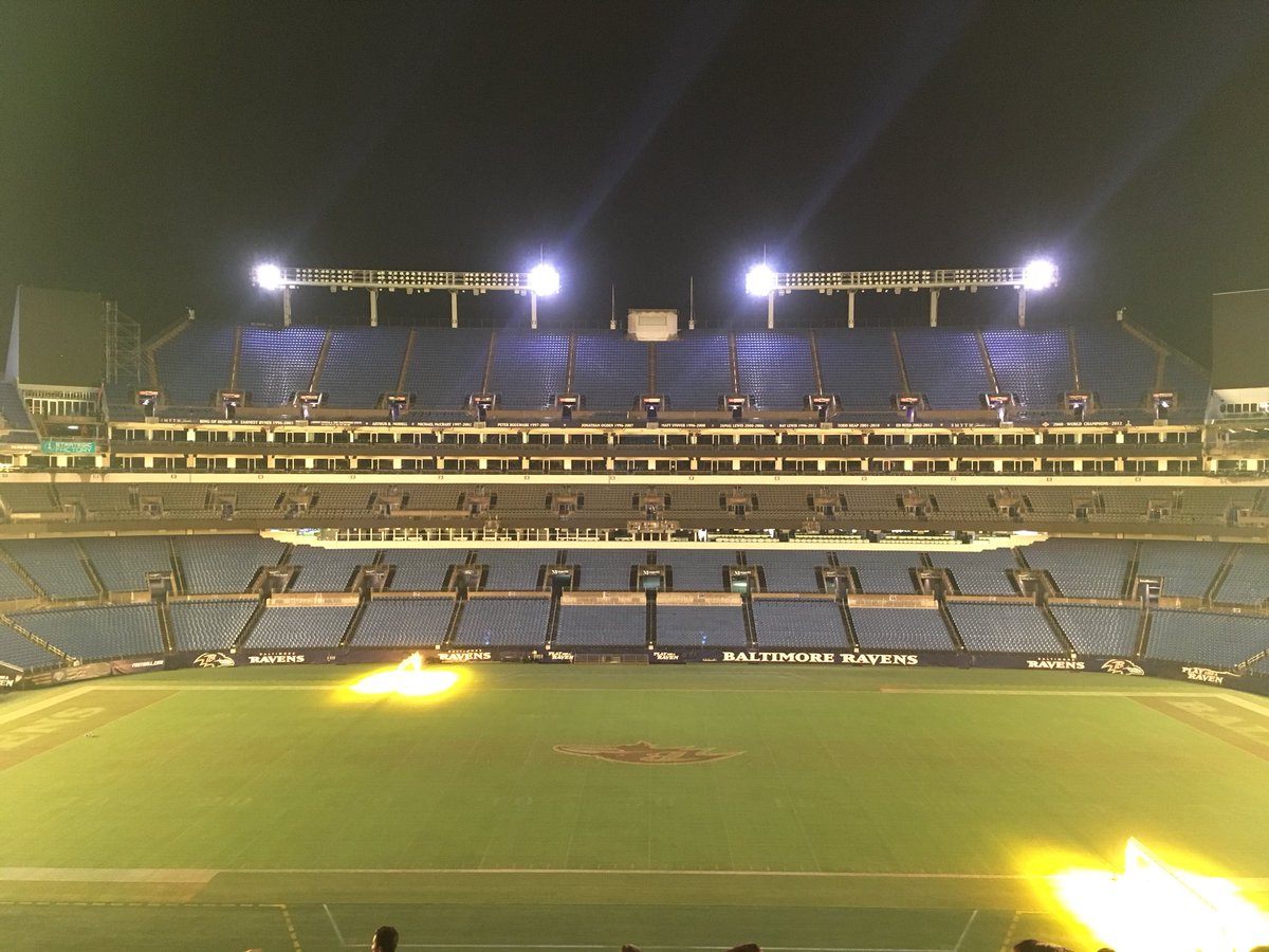 IthacaSPJ's tweet image. We’re enjoying the view at the Excellence in Journalism 2018 kickoff party. #EIJ18 @EIJ_News