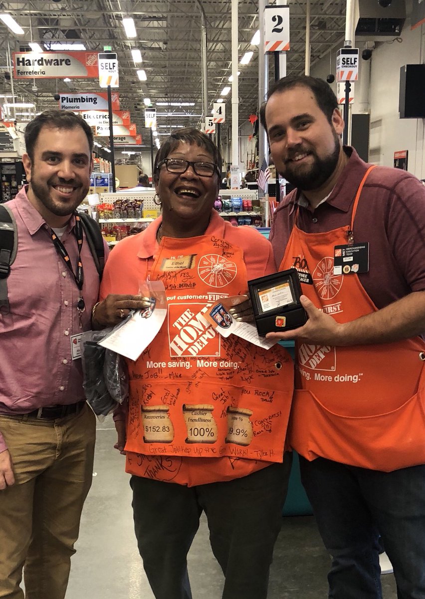 rjwoutdoors's tweet photo. Recognizing two credit super stars with @MikeSpoo Thank you all so much for driving credit consistently!! @RyanLeBlancHD @jerseymike78 @atrojack @0386slidelleast https://t.co/UoE2NHqPOS