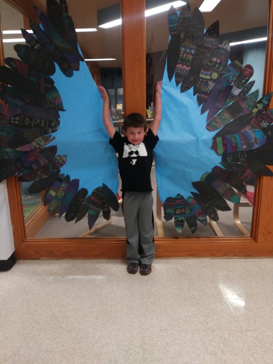 MrsZeroth4K's tweet photo. #hillcrestgrows
#artwithmsbye
 #whatliftsyouschools
@HillcrestSDW https://t.co/X2OhJrwzgD