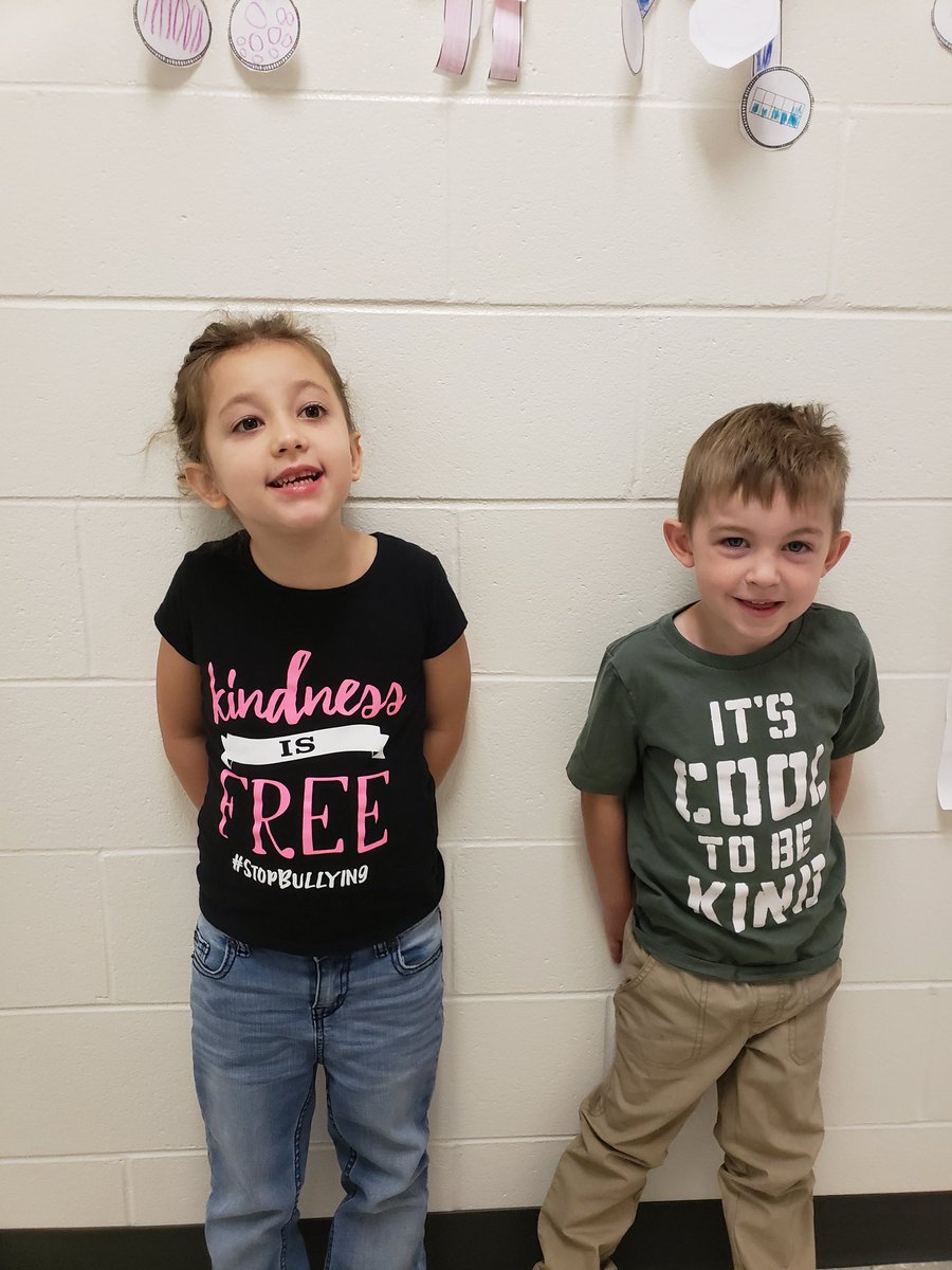 Loving the message these little eagles are sharing! #seipeltsoars #kind
