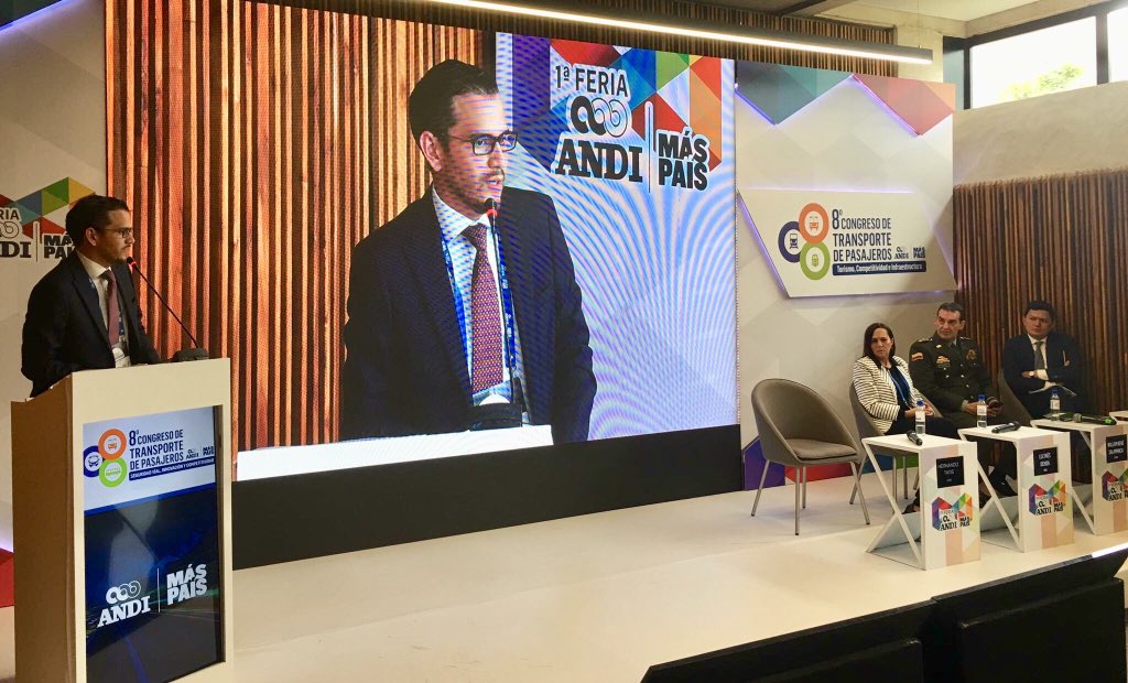 NandoTatis's tweet photo. Gracias a los 200 creyentes que nos acompañaron en el #CTP2018 de la #CámaradeTransporte de @ANDI_Colombia. Agradecimiento especial al Dr. @juancamilostos y Mi General @TransitoPolicia, continuaremos trabajando !!! https://t.co/VvEagoj8Mu