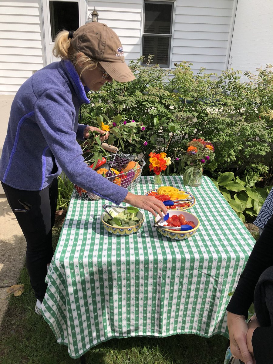 UCLSHomeEc's tweet photo. Inspired and renewed by a visit to @TOGgardens’ Middlefork Farm in Northbrook today. Thanks to @knahrwold and @GreenSchoolsIL for setting it up! https://t.co/igSdC2T4xe