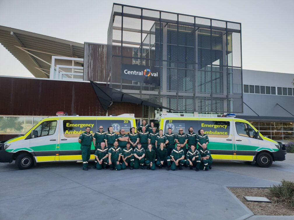 jordanpring's tweet image. Limestone Coast ✅
Riverland ✅
Port Lincoln ✅
Mid North ✅

@SA_Ambulance regional career staff trained in:

#HPCPR 💪🏼
#pitcrewmodel 🏎
Focussed #postROSC training 🌅