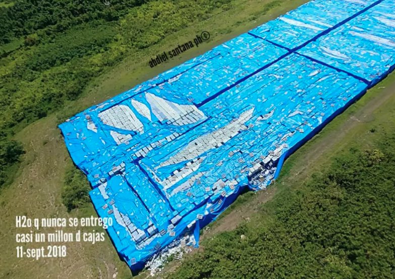 No one wants to admit they are responsible for millions of water bottles abandoned In Puerto Rico. bidensbriefing.com/listen/2018/9/… <a href="/BuzzFeedNews/">BuzzFeed News</a> #BidensBriefing