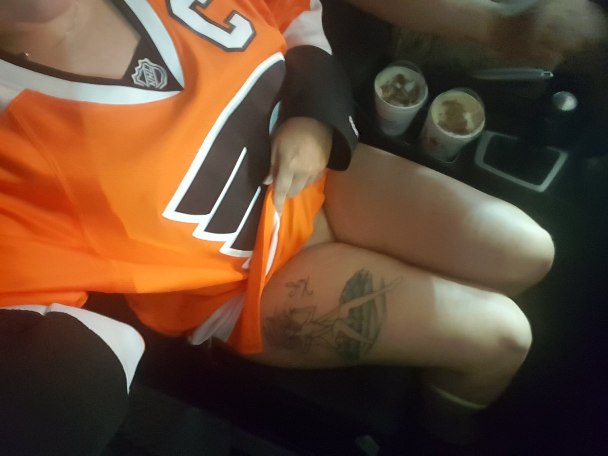From1993AD's tweet photo. From our trip to Sonic to celebrate 550 follows ❤ I was gonna ask the carhop to take a pict but he was grumpy, next time! #sexsnap #flashing https://t.co/EUmrYTFMew