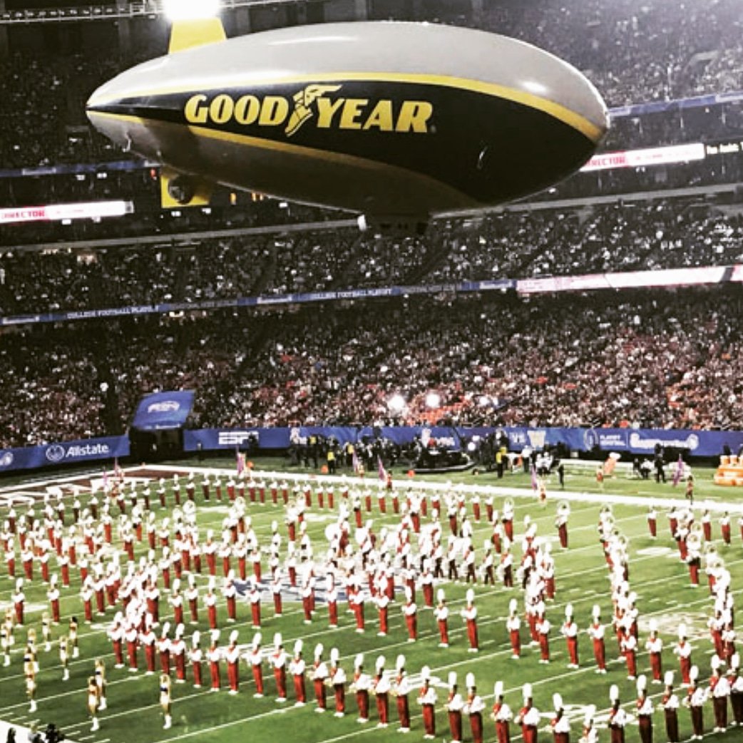 HuckleberryMkt's tweet photo. Do you struggle to show the #ROI for #smm 🙄 Well, you're not the only one, over 50% of brands can't track ROI from #socialmediamarketing 🤔 That's because social is a hybrid form of #brand #advertising 🔊 Kinda like #Goodyear blimps 👀 Find out more here: https://t.co/Owc3r4ShBu https://t.co/x1EgoOwriv