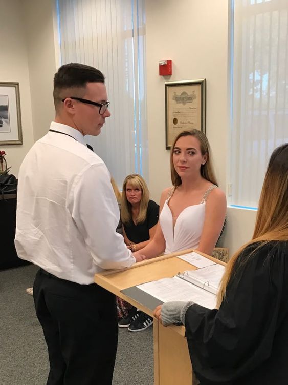 okBride.com tweet media