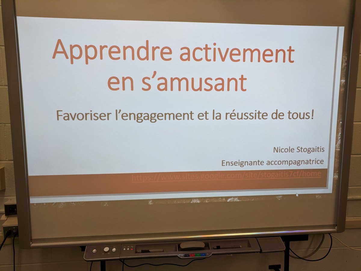 nicolestogaitis's tweet photo. L'apprentissage #actif et #ludique! Formation avec la super équipe @ESEtienneBrule. Un privilège de travailler avec des enseignantes et enseignants qui désirent continuellement améliorer leurs pratiques 👍 #ebviamonde #csviamonde @Turcottei3 @ManonSavard4 #Collaboration https://t.co/VRHiNLnM4c