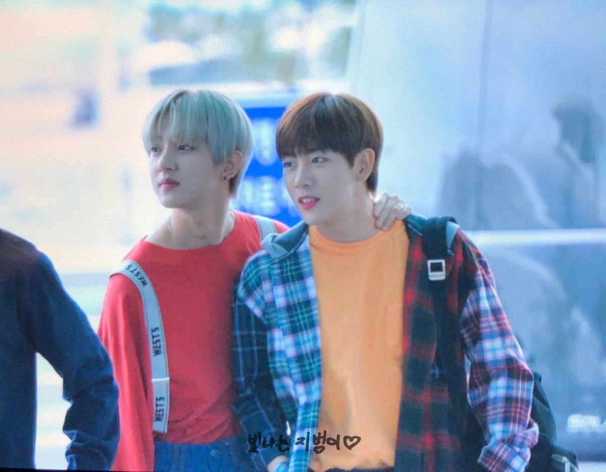 SMinz9's tweet photo. เสื้อของทุกคนเหมือนเยลลี่ปีโป้ในสายตาชุ้นไปแล้ว 😂♥️ หยอกเล่นนะงับ 
#WelcomeGoldenChildtoThailand 
#Golden_child https://t.co/EMtgH1ezRF