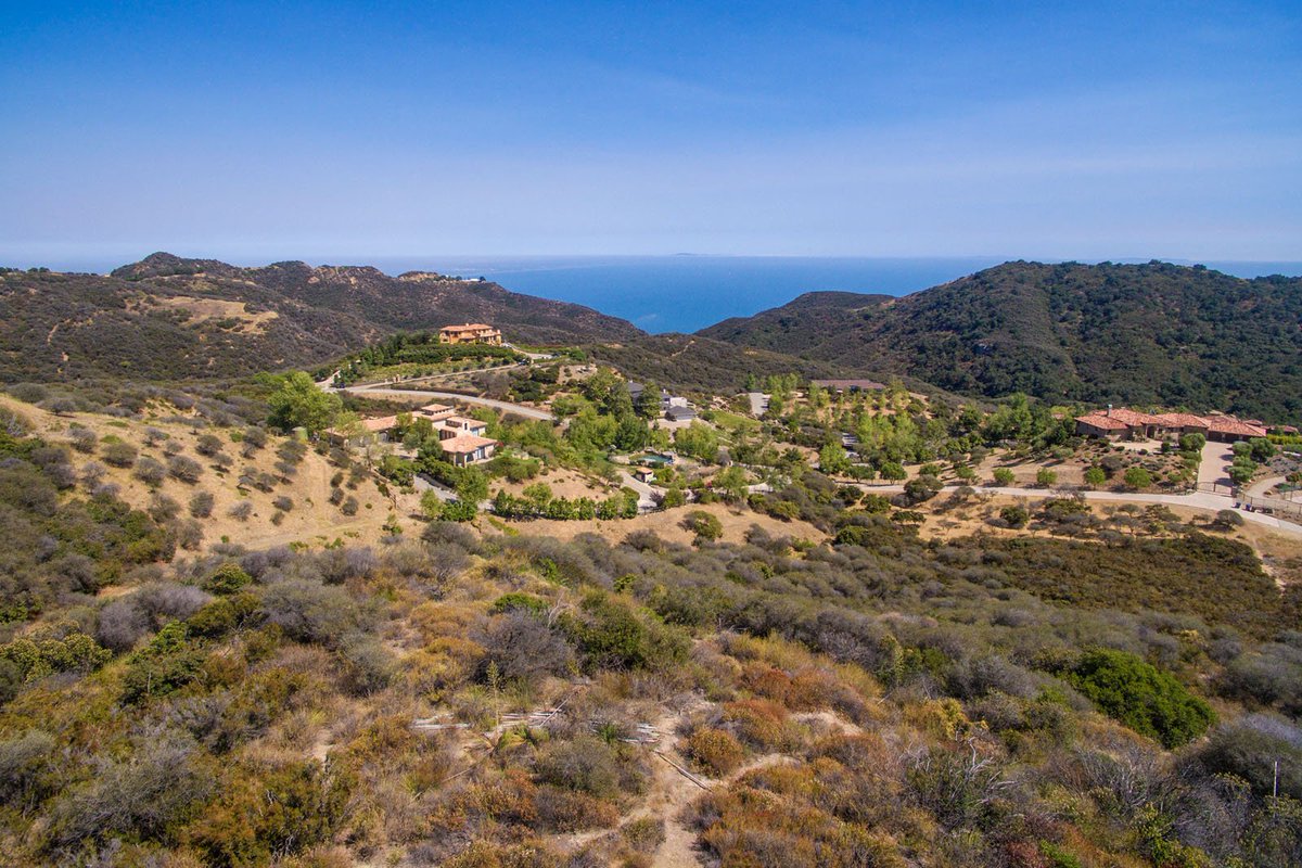|BEAUTIFUL OCEAN VIEW LAND|$275,000 each| Incredible opportunity to buy 2 lots totaling approx 5 acres #Topanga #TopangaCanyon  #MountainLife #Topangalife #developer #investmentproperty #investor #land #landsales #uniqueproperties #losangeles #opportunity #buyland #buildahouse