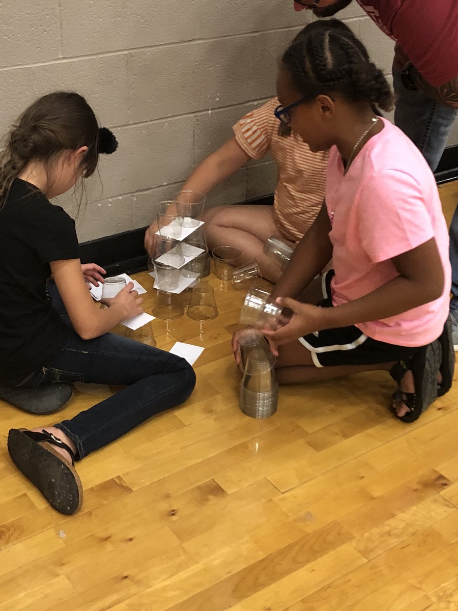 eeevans25's tweet photo. Oh what fun we had at STEAM night!!! Way to go jaguars!#jagsofjefferson #iamwfisd https://t.co/mFesLKmSbt