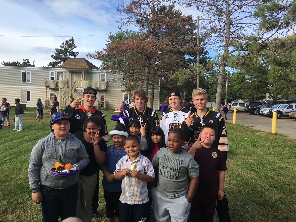 Bamber_Valley's tweet photo. Great Fall Fest event for BV kids #rpsleads https://t.co/QVfkxK42js