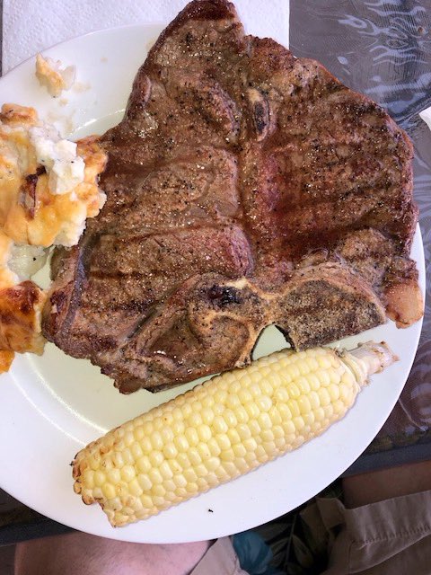 mrsteveds's tweet photo. #HellsKitchenSweepstakes @HellsKitchenFOX @CaesarsPalace My juicy bbq T-bone steak. https://t.co/AeucsjfKOf