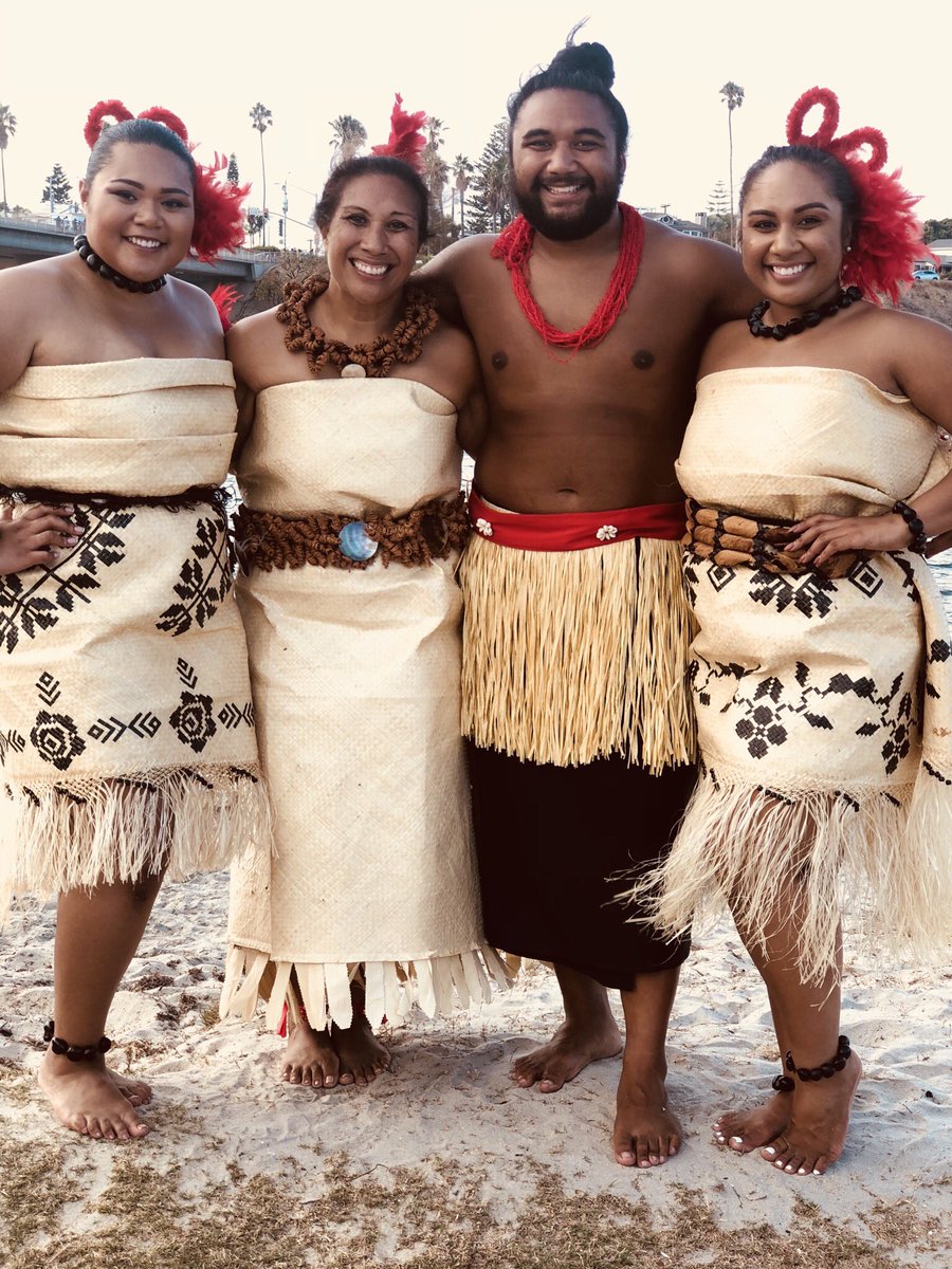 Itsvictoriaduhh's tweet photo. PIFA 2018 🇹🇴 https://t.co/t8MSUkk4fe