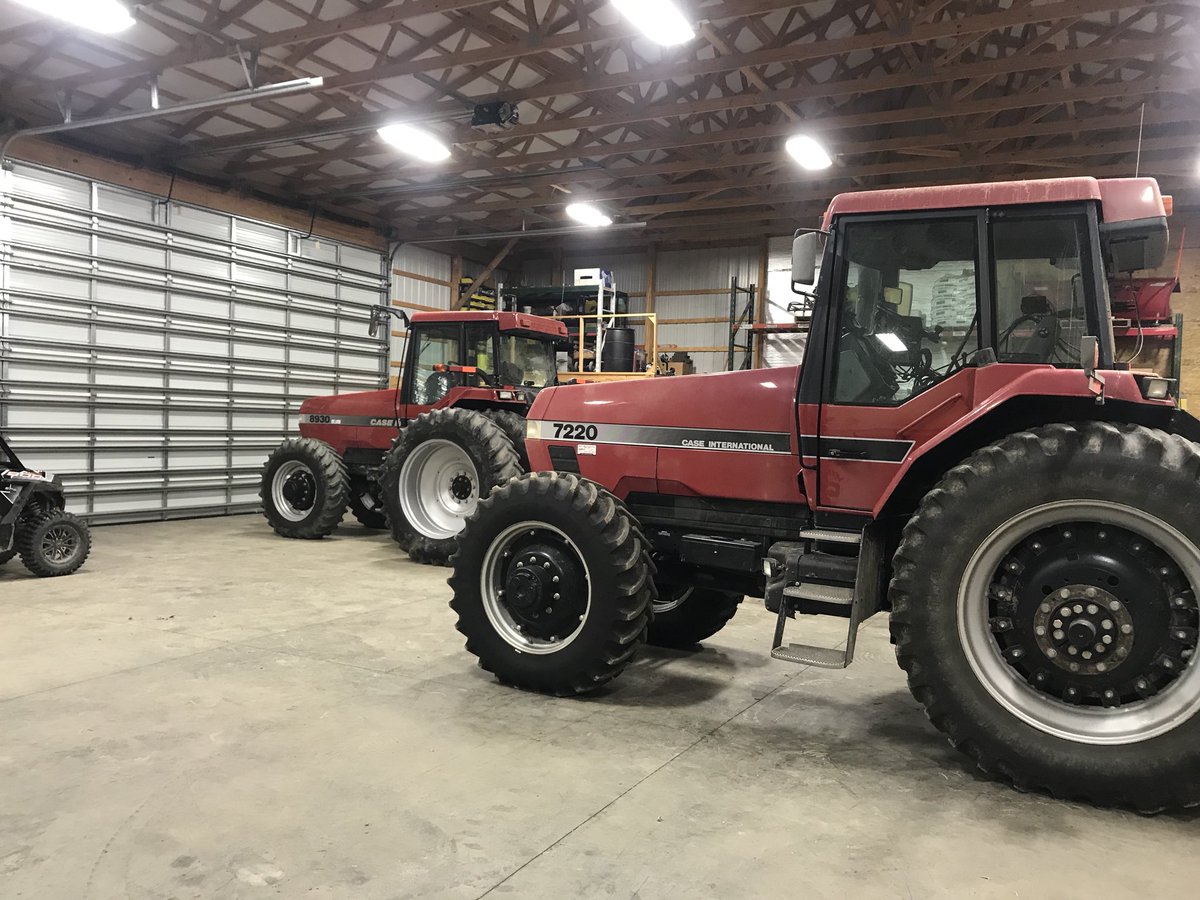 JeffZizelman's tweet photo. Getting the 7220 and 8930 ready for fall work in ohio @Birkeys https://t.co/uHW0ZankWT