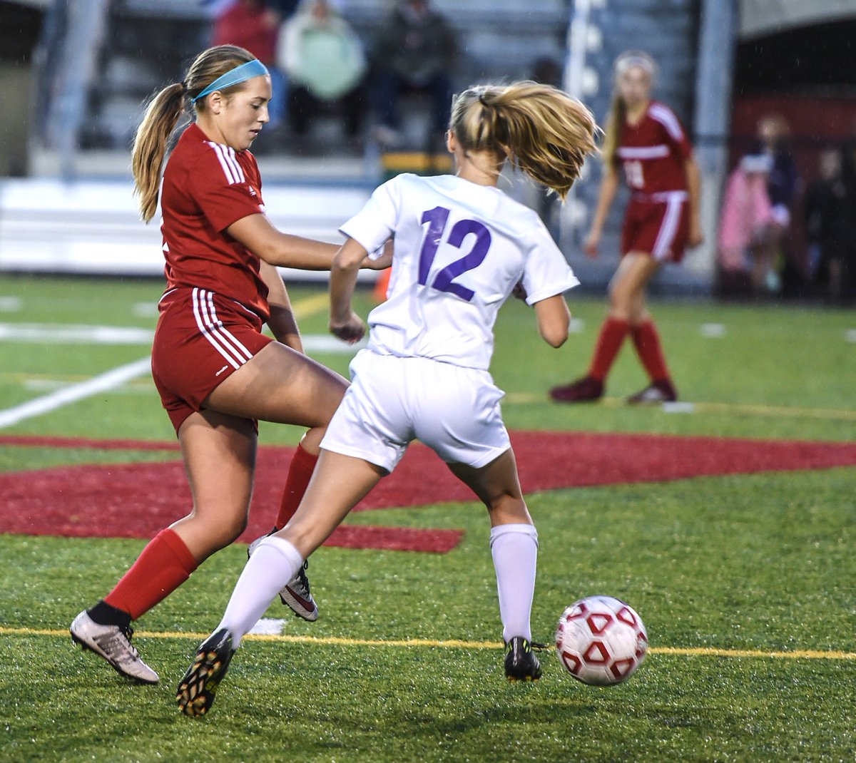 EricJohnsonADH's tweet photo. @_ahsgirlssoccer hosted Red Wing tonight. In fact they are in OT as put these pictures. up. @Erin_Bickler stepping up for the steal. https://t.co/kmTtCzIyYk
