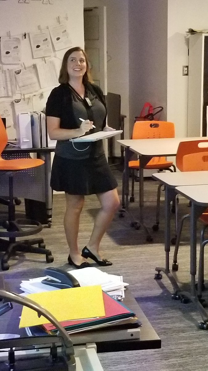 TosaTeam's tweet photo. Dwyer Oilers strike it rich at Back to School Night in their new 21st Century Classrooms https://t.co/J87me2vvlX