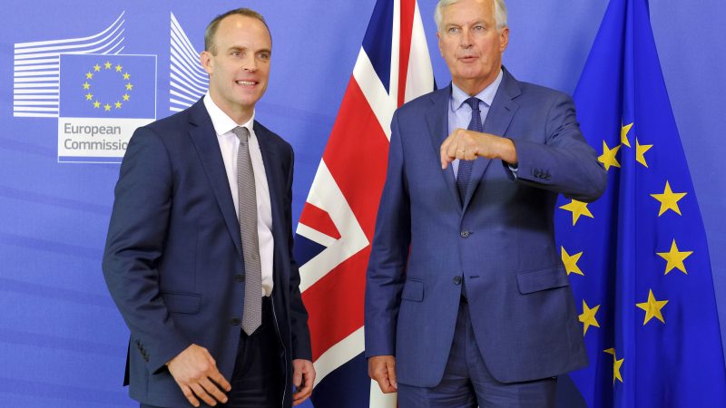 rapporteur_news's tweet photo. ‘No deal’ Brexit would be ‘chaotic and severe’, warns expert group https://t.co/CpfTbs1Ikz #Brexit50 https://t.co/XOnkxEpLE5