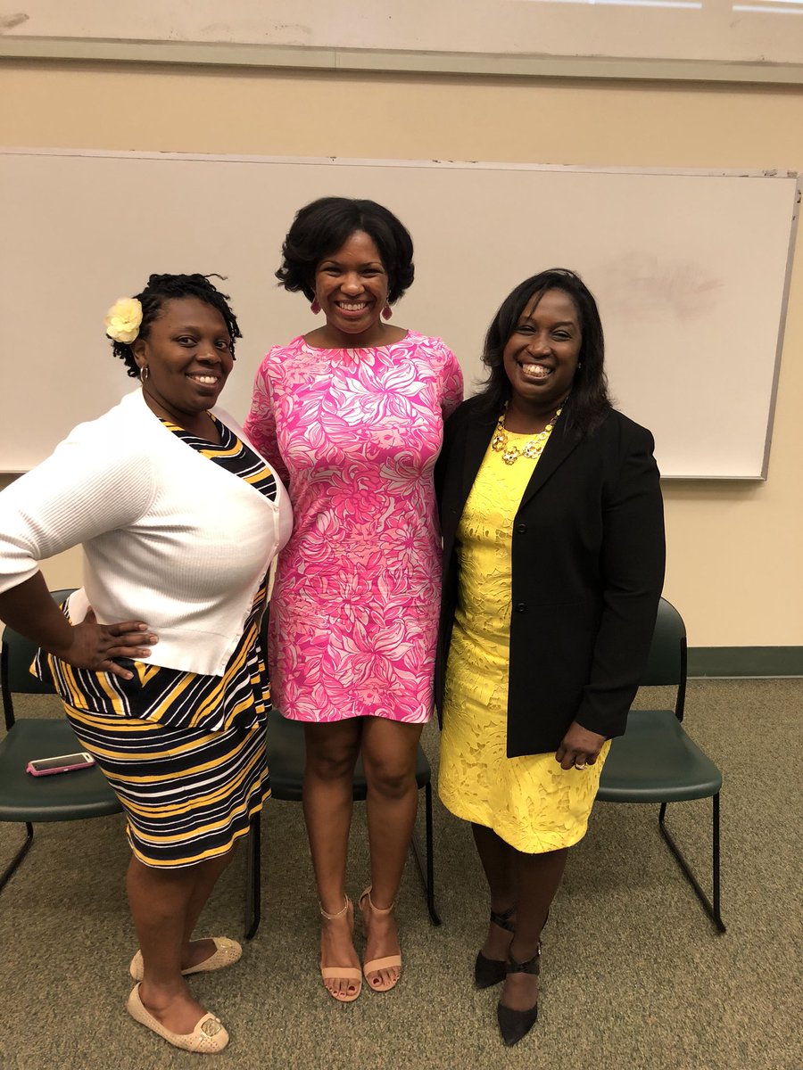 AlphaXi_KE's tweet photo. Thank you to everyone that attended High Heels HIgh Standards! Alpha Xi KE wants to give a special thanks to our panelists Dr. Israel, Ms. Washington and Dr. Glenn, for all your advice and knowledge. ๐น #famucopps #alphaxike https://t.co/fw6WGdch9o