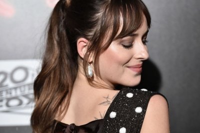 djarchive_'s tweet photo. 💛 #DakotaJohnson #ElRoyaleMovie. https://t.co/ZiolMvB419