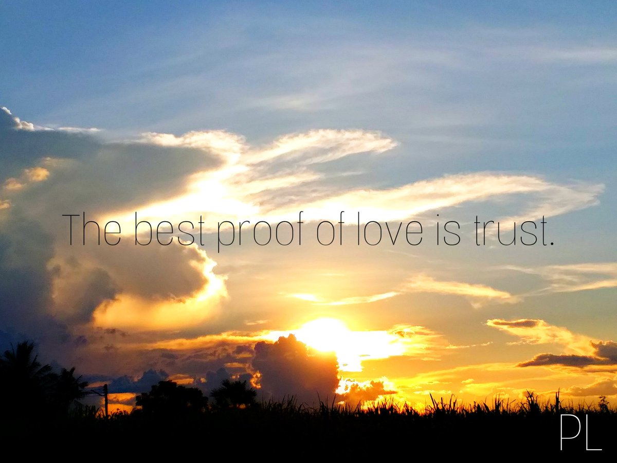 Scantfgl's tweet photo. The best proof of love is trust.
หลักฐานของความรักที่ดีที่สุดคือความเชื่อใจ
#คําคมภาษาอังกฤษ #เพื่อชีวิต https://t.co/xnfu4shex0