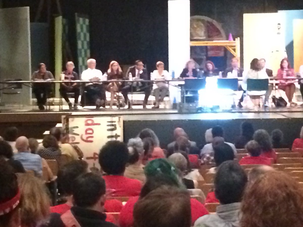 OregonSuccess's tweet image. Public hearing is underway at Madison High School in Portland.