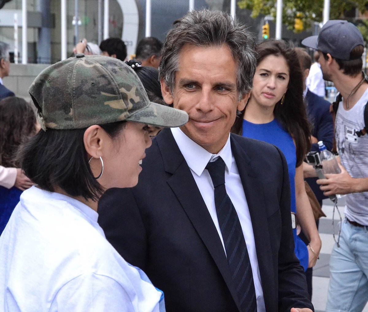 chalk4peace's tweet photo. .@RedHourBen Thanks for stopping by at the #UN when we were there in ‘16 on the Plaza w #CHALK4PEACE.
Please follow what we’re doing. We’re working hard to #DrawTheWorldTogether More than 1000 events in 50 countries so far. Keep up your great work as an Amabassador of Peace. https://t.co/35kVtWkBcC