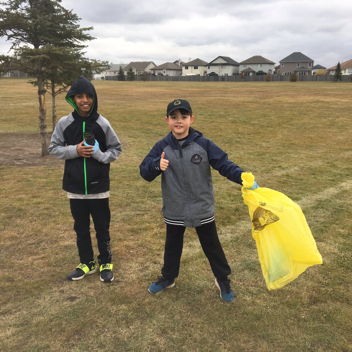 Grades 2 and Grade 5 team up for community cleanup <a href="/ChristinaGFMPSD/">ChristinaGordon</a> <a href="/FMPSD/">Fort McMurray Public School Division</a> <a href="/ATALocal48/">ATA Local 48</a> <a href="/RMWoodBuffalo/">rmwoodbuffalo</a> <a href="/jodieloose/">Jodie Loose</a> #cgcares #cgistheplacetobe