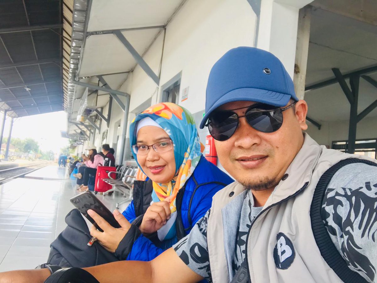 bwangiberkebun's tweet photo. Singhing watukebo hadiiir..bismillah jogjaa IDBC 2018 #IDberkebunConf #IDberkebunConf2018 #IDberkebunConference #IDBConf #IDBConf2018 #IDBC #IDBC2018 #indonesiaberkebun #greenrevelovement #pupukindonesia
#cappanahmerah
@IDberkebun @JogjaBerkebun @ptpupukindonesia @CapPanahMerah https://t.co/IXzcn59IOJ