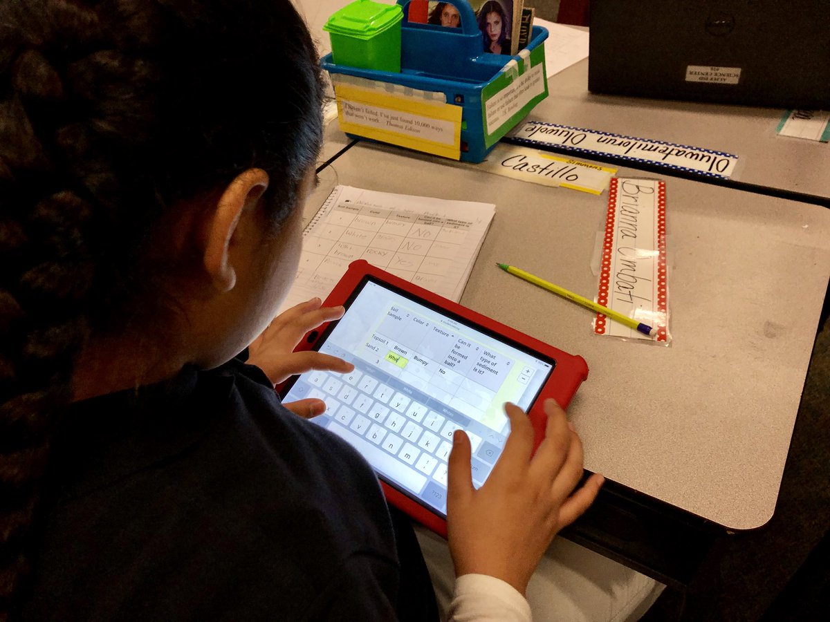 gelyn_roble's tweet photo. @AliefScience Science Notebook In a Universal Design for Learning Environment (#SNUDLE) in Action! @HolmquistES @HMQScience #aliefmission https://t.co/SX23pELuTF