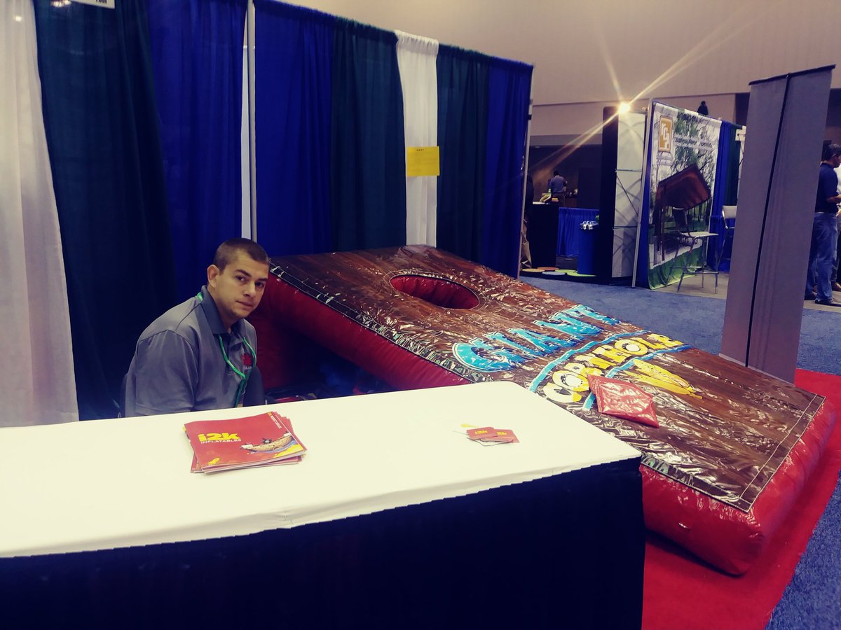 theparkitech's tweet photo. Giant bags! #NRPAConference https://t.co/P4G4D5mjmK
