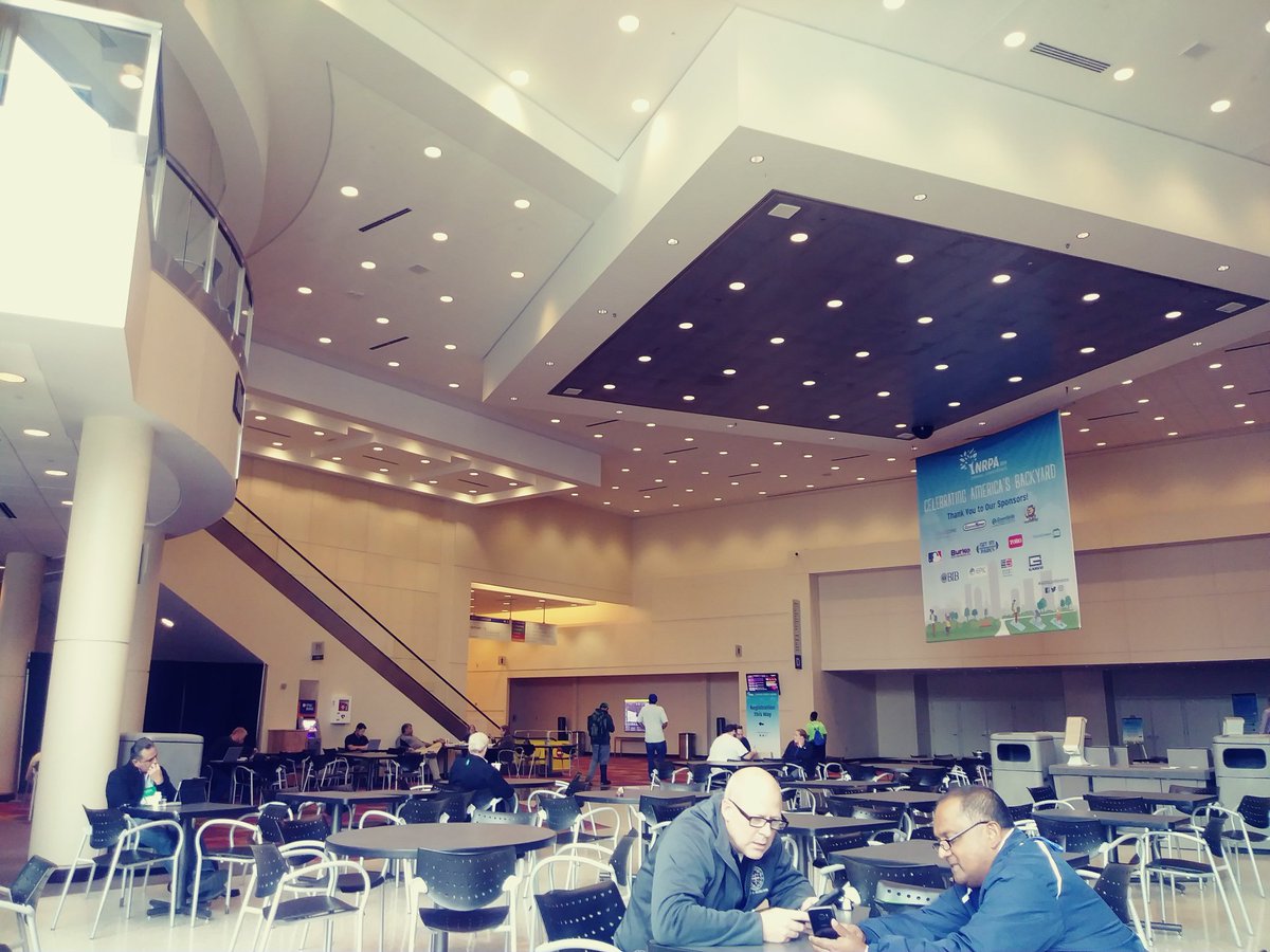 theparkitech's tweet photo. Winding down... And catching up on some work...  This coffee place was never open!  #NRPAConference https://t.co/pyPj6L1jEZ