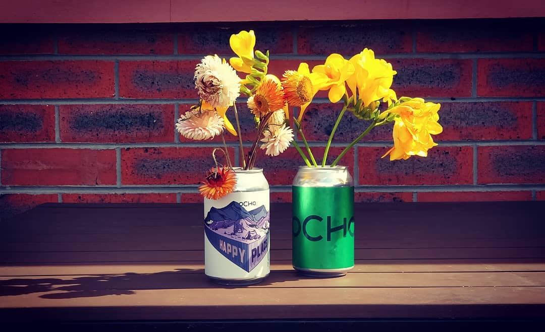 Spring vibes thanks to @ochobeer's brand new Happy Place and Spring Seasonal IPA, Green. Happy Friday! #tasbeertrail #tasmanianbeer #tasmaniancraftbeer #microbrewer #microbrewery #ipa #craftbeer