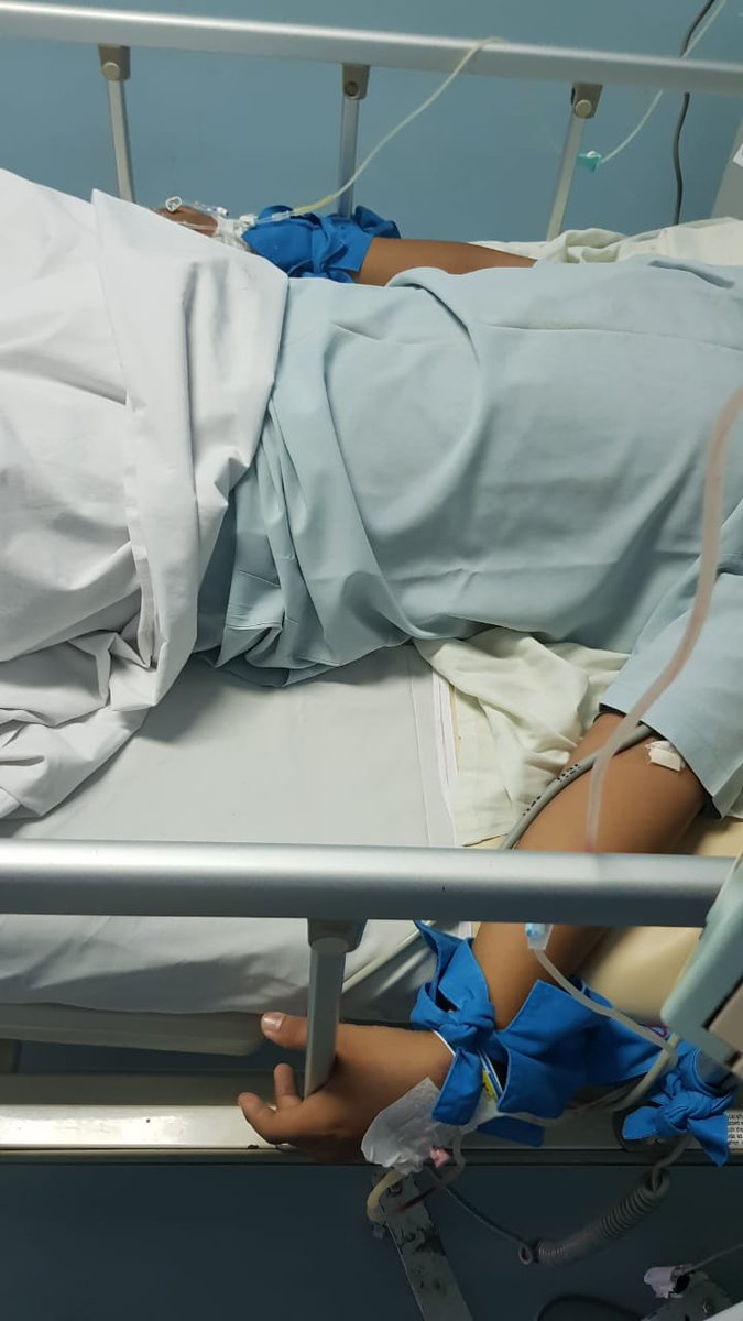 TEMEN - TEMEN , KAKAK ; MBAK

kalo ada rezeki lebih bisa bantu adiknya teman saya ini
Pekerjaan orang tuanya juga buruh ... :(
Kejadiannya di Batam #banturenaldisehat