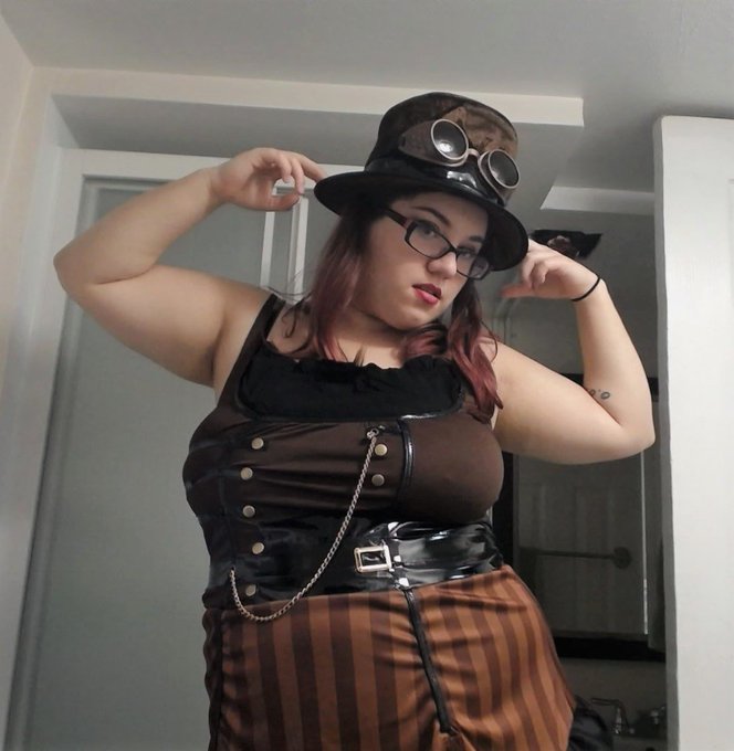 I've officially started Halloween season. Come hang out with a #sexy #steampunk #bbw at https://t.co/5WIR9EFPvb<a href="/tag/steampunk"class="tags"><span>#steampunk</span></a><a href="/tag/sexy"class="tags"><span>#sexy</span></a><a href="/tag/costume"class="tags"><span>#costume</span></a><a href="/tag/bbw"class="tags"><span>#bbw</span></a><a href="/tag/halloween"class="tags"><span>#halloween</span></a><a href="/tag/ca"class="tags"><span>#ca</span></a>